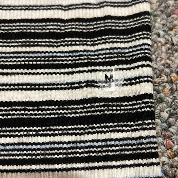 American Eagle strapless crop top - Picture 2 of 4